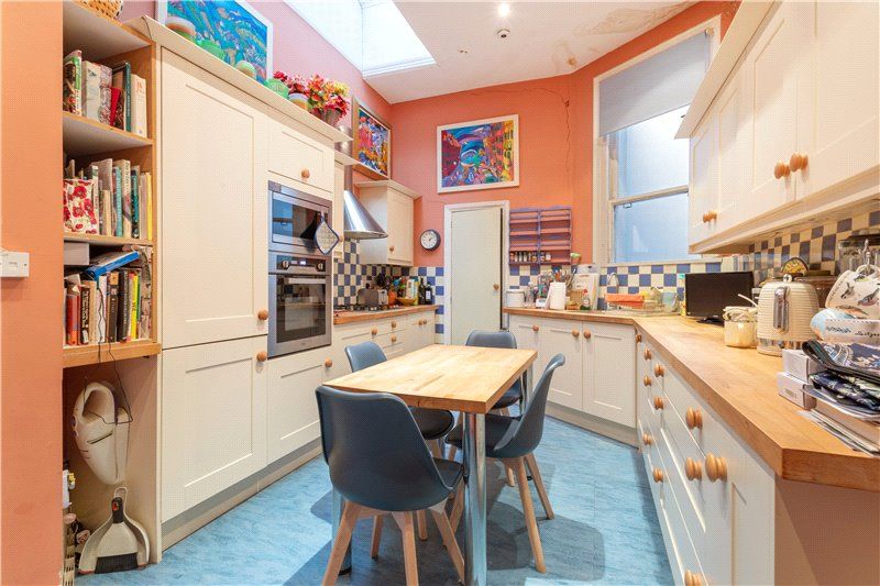 2 bed flat for sale in Barkston Gardens, London SW5, £1,500,000