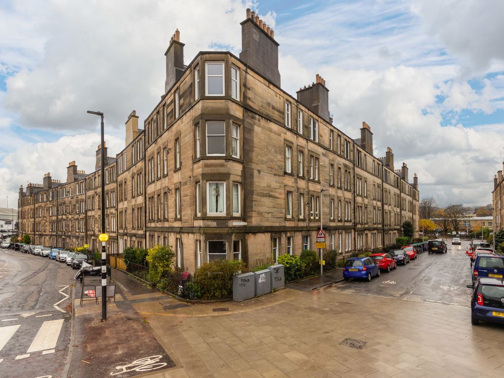 2 bed flat for sale in 1 3F2, Roseburn Place, Edinburgh EH12, £260,000