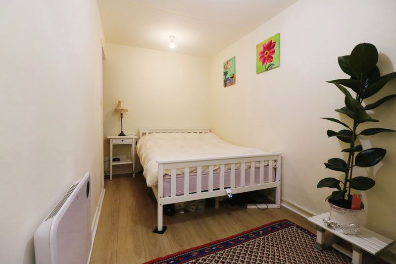 1 bed maisonette for sale in Bader Gardens, Cippenham, Slough SL1, £185,000