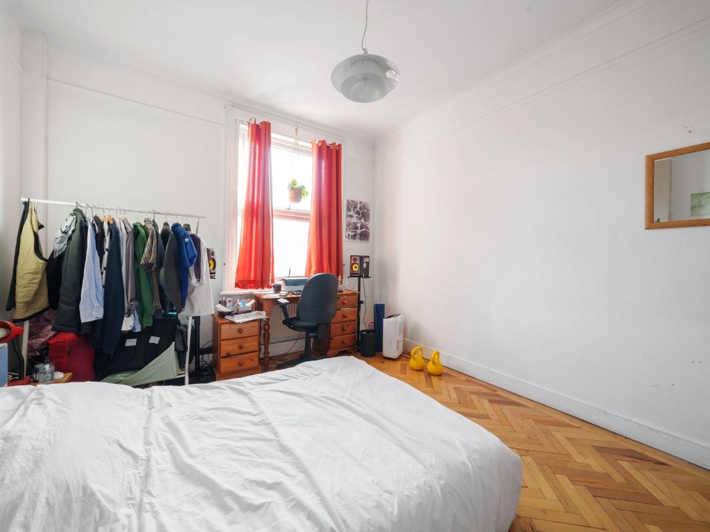 3 bed flat for sale in Fairlawn Mansions, New Cross Road, New Cross, London SE14, £500,000