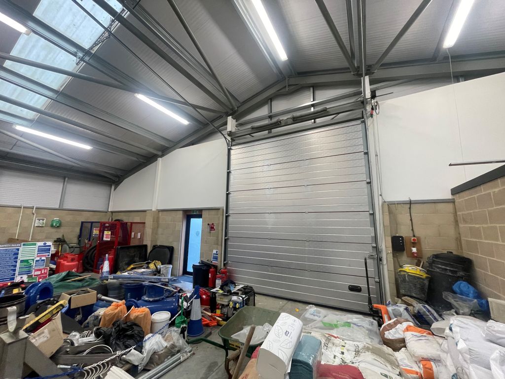 Industrial to let in Unit 1C Thornhill Court, Billingshurst Road, Coolham RH13, £35,937 pa