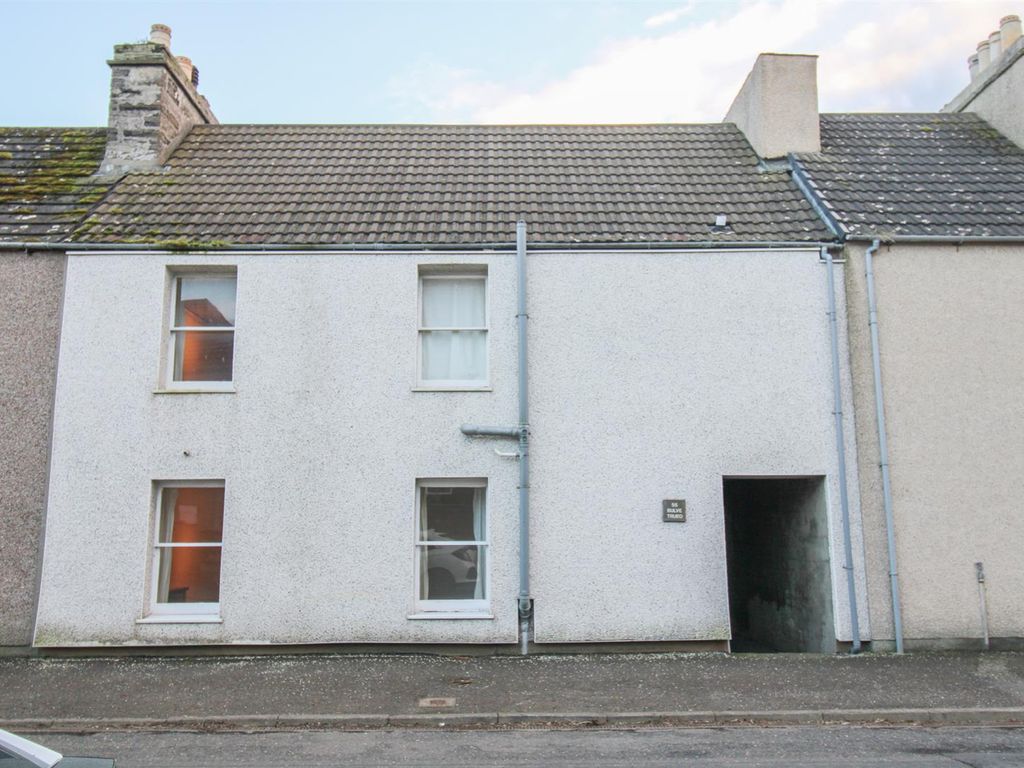 4 bed terraced house for sale in Willowbank, Wick KW1, £95,000