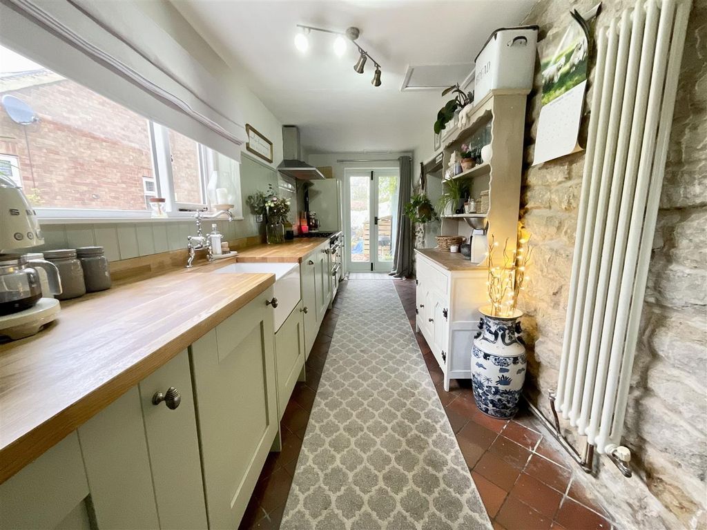 2 bed cottage for sale in Garth End Road, West Ayton, Scarborough YO13, £229,995