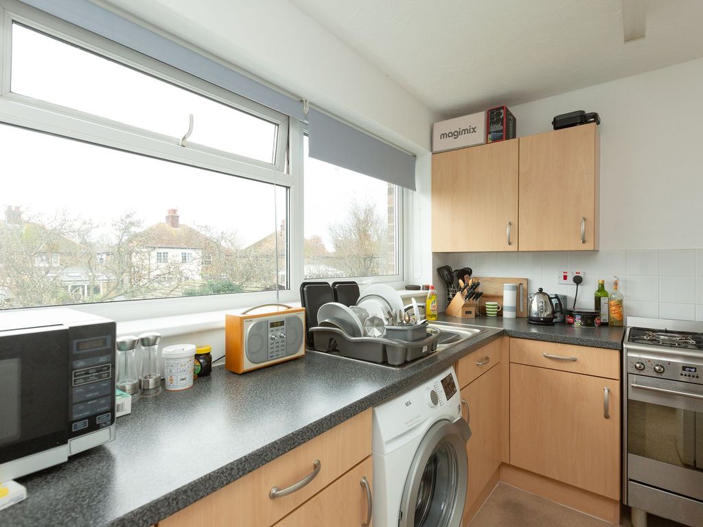 1 bed flat for sale in Linley Road, Broadstairs CT10, £125,000