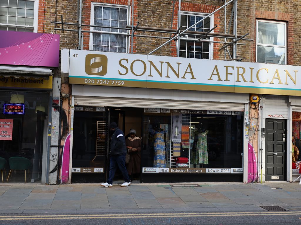 Retail premises to let in Wentworth Street, London E1, £25,000 pa
