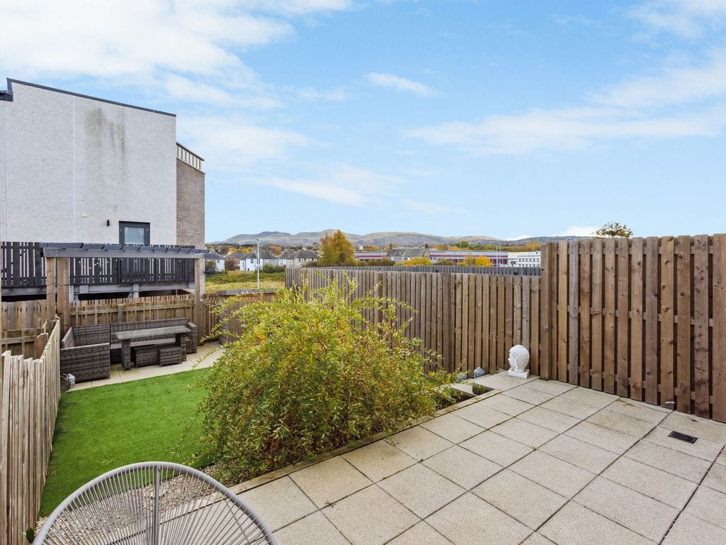 2 bed flat for sale in Armstrong Road, Longstone, Edinburgh EH14, £249,995