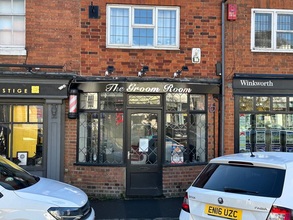 Retail premises to let in 48 London End, Beaconsfield, Buckinghamshire HP9, £17,000 pa