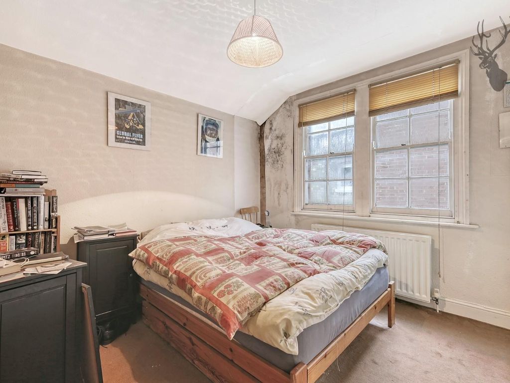 3 bed property for sale in Cyprus Street, London E2, £900,000