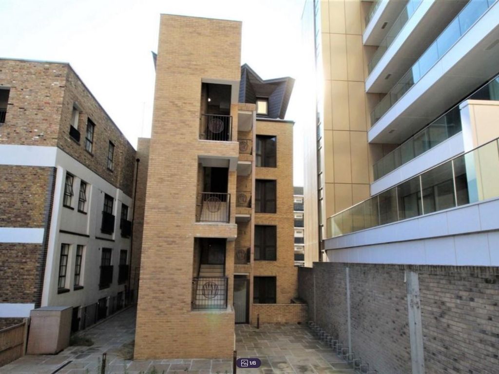 2 bed flat to rent in Dod Street, London E14, £2,100 pcm