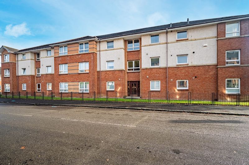 2 bed flat for sale in Anderson Court, Wishaw ML2, £85,000