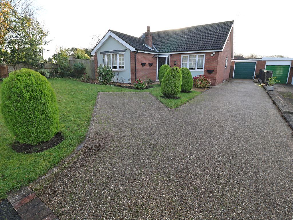 3 bed detached bungalow for sale in Reapers Rise, Epworth, Doncaster DN9, £339,950