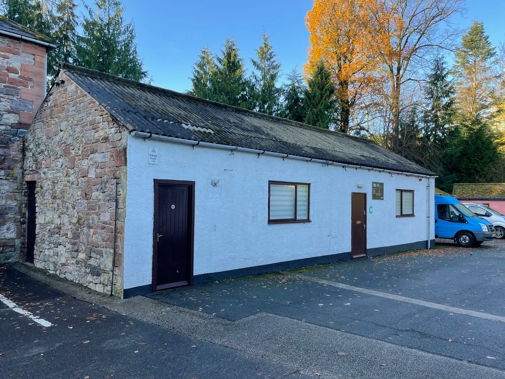 Light industrial to let in Skirsgill Business Park, Penrith CA11, £4,500 pa