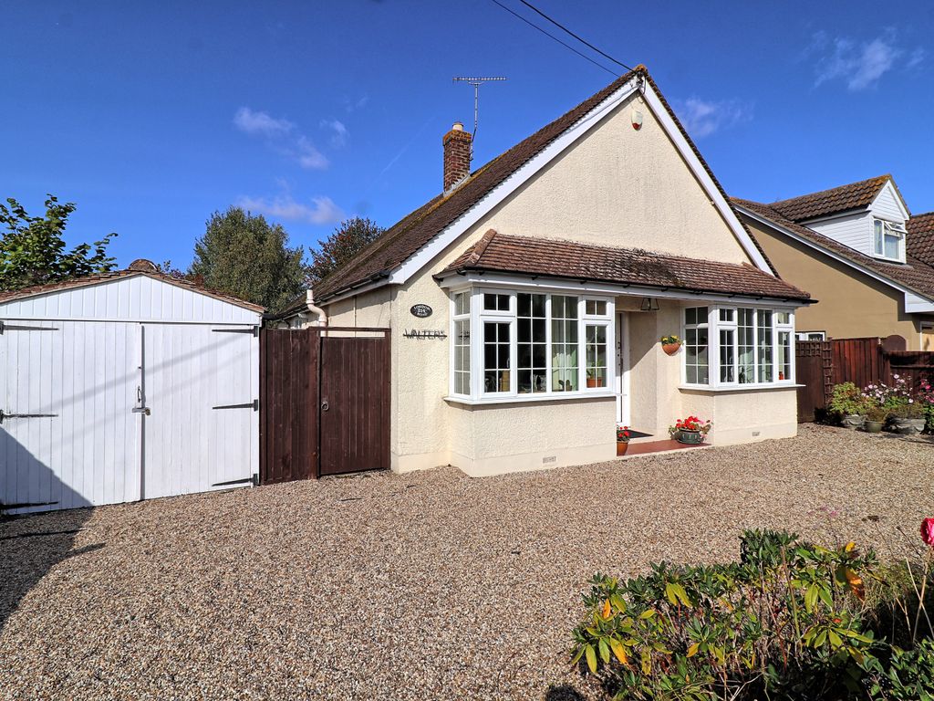 3 bed bungalow for sale in London Road, Braintree, Essex CM77, £650,000