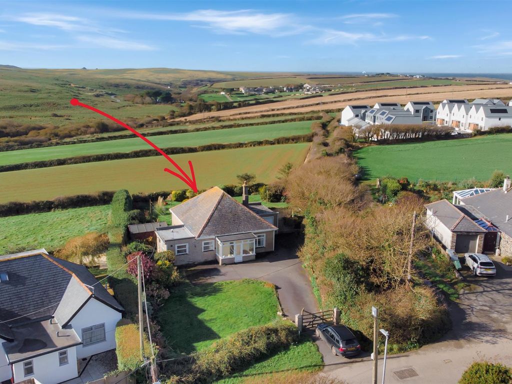 3 bed detached house for sale in Trevowah Road, Crantock, Newquay TR8, £650,000
