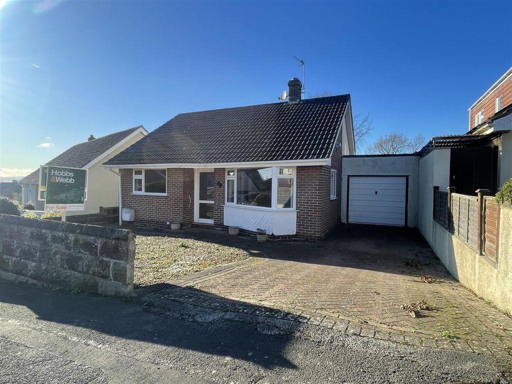 2 bed detached bungalow for sale in Leighton Crescent, Bleadon, Weston-Super-Mare BS24, £300,000