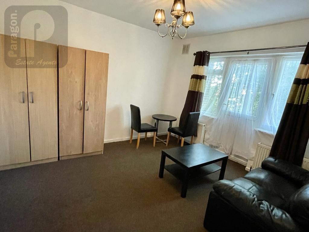 2 bed maisonette for sale in Haydon Close, Kingsbury, London NW9, £299,950