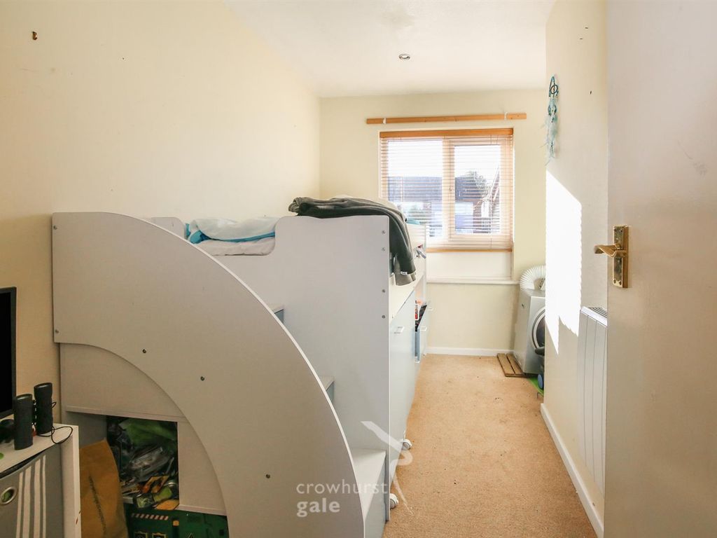 2 bed maisonette for sale in Freemantle Road, Bilton, Rugby CV22, £137,500