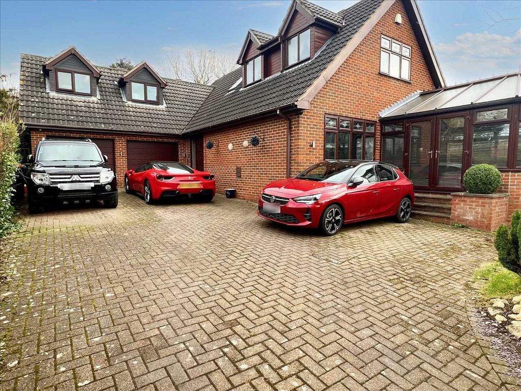 4 bed detached house for sale in Broad Lane, Brinsley, Nottingham NG16, £525,000