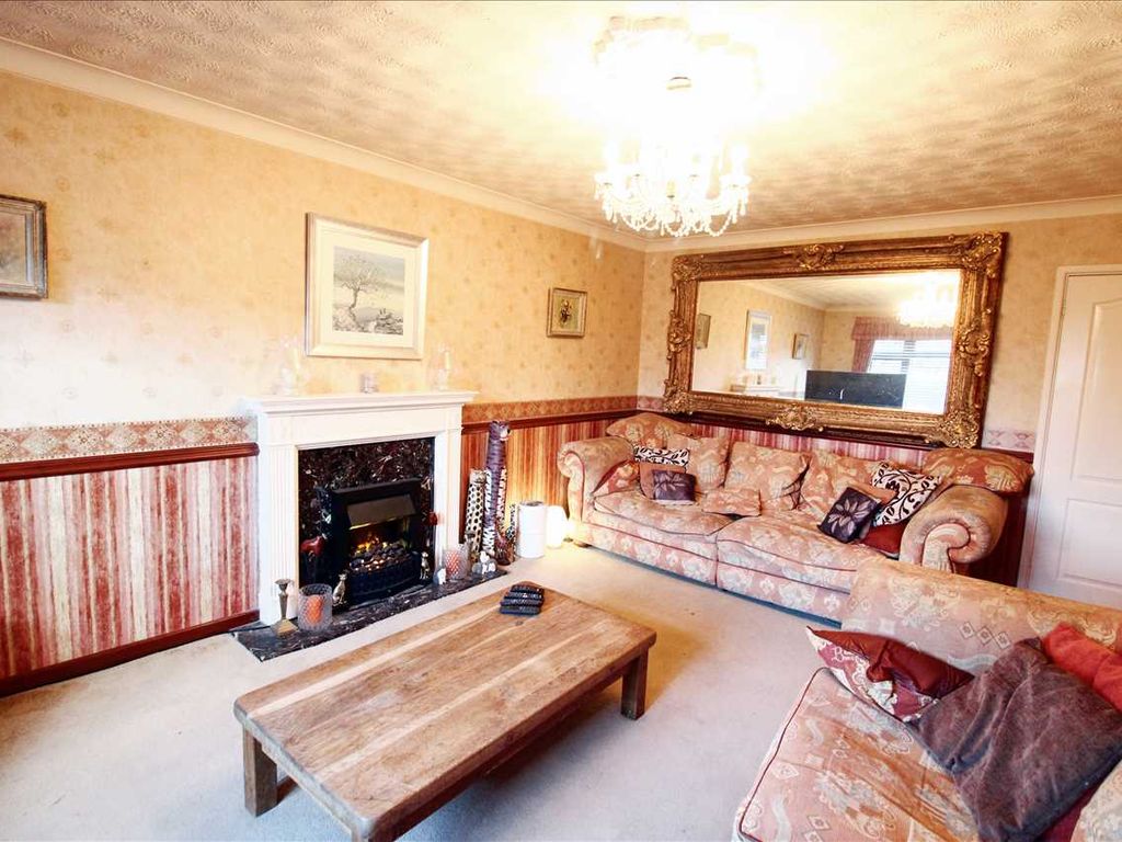 4 bed detached house for sale in Broad Lane, Brinsley, Nottingham NG16, £525,000