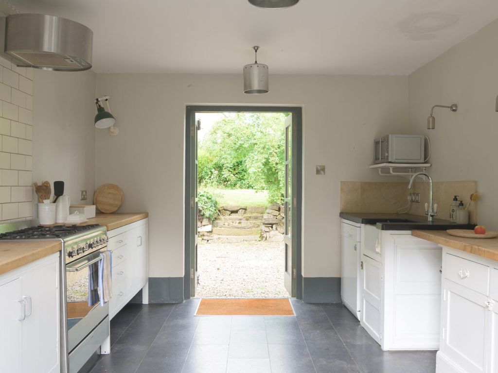 3 bed detached house for sale in Little Harp, Old Radnor, Powys LD8, £460,000