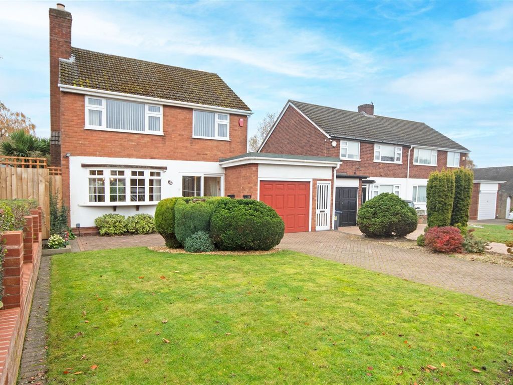 3 bed detached house for sale in Stirling Road, Sutton Coldfield B73, £460,000