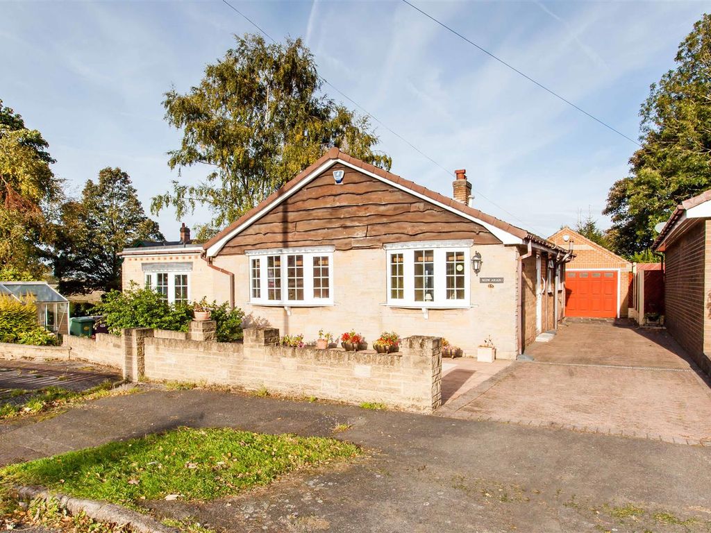 3 bed detached bungalow for sale in Woodthorpe Close, Shuttlewood, Chesterfield S44, £299,950