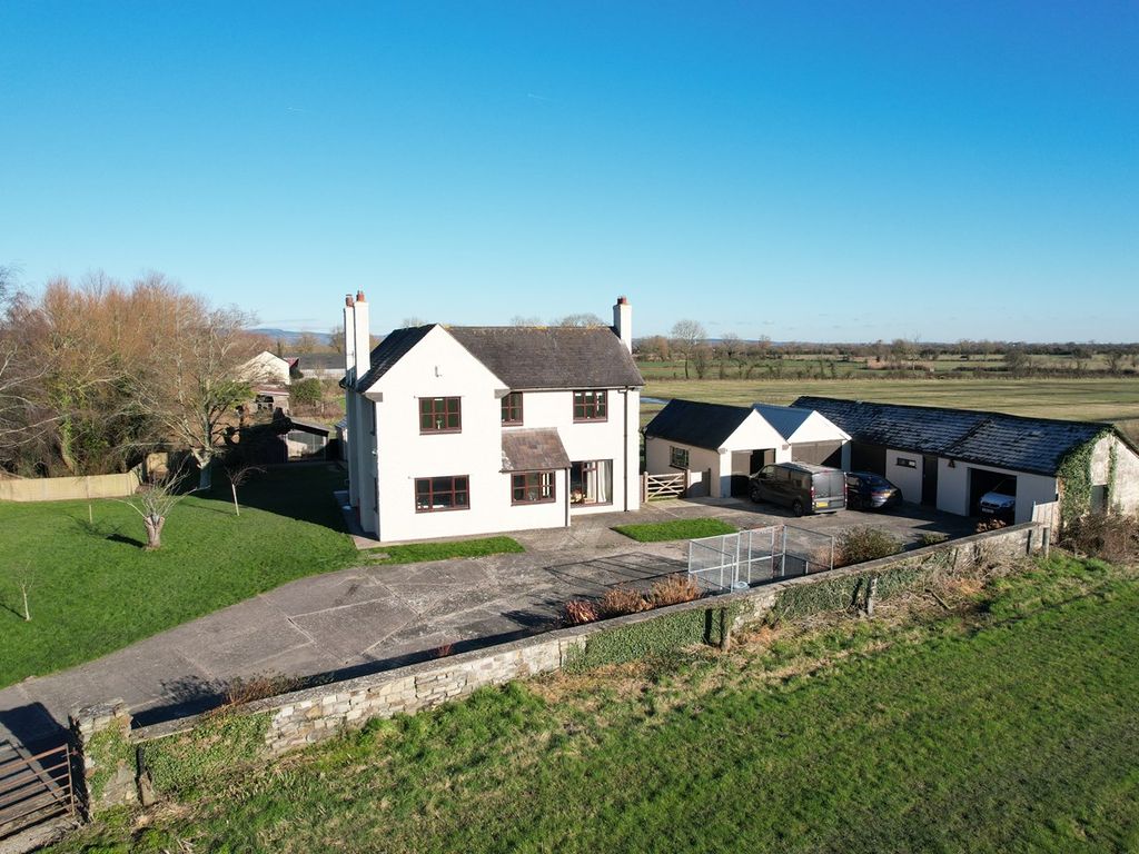 4 bed detached house for sale in Goldcliff, Newport NP18, £800,000