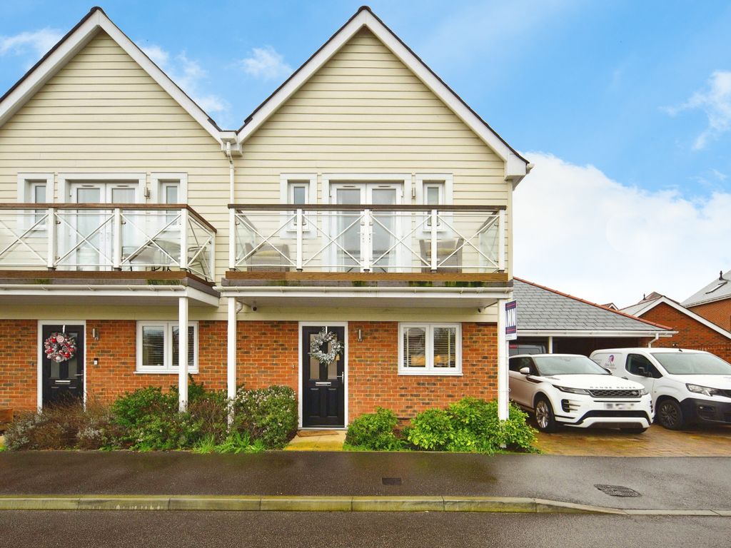 3 bed end terrace house for sale in Martin Lane, Snodland, Kent ME6, £400,000