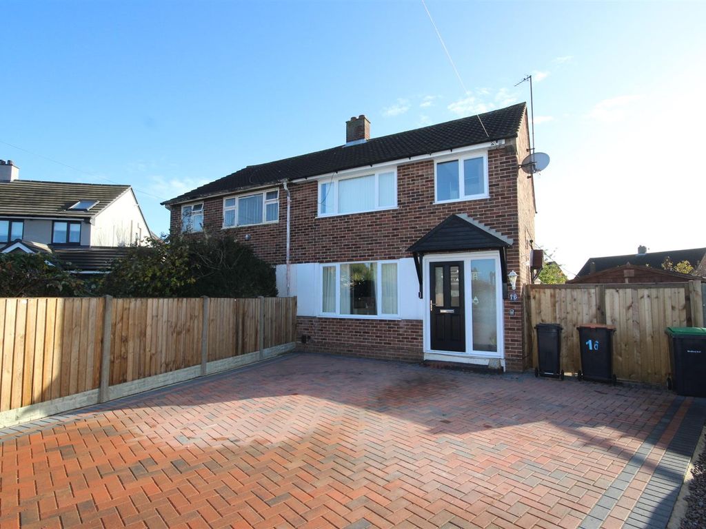 3 bed semi-detached house for sale in Gilwell Close, Bedford MK41, £340,000
