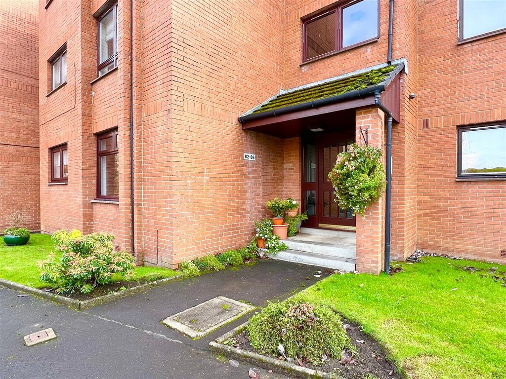 2 bed flat for sale in Ferry Road, Bothwell, Glasgow G71, £145,995