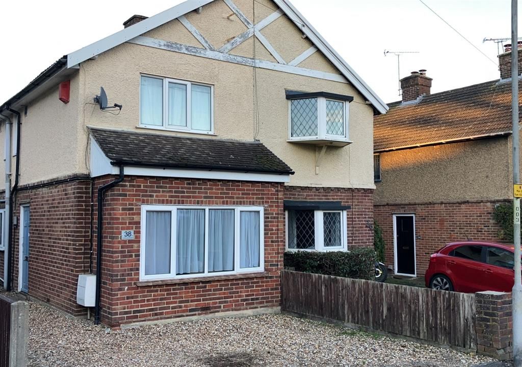 3 bed semi-detached house to rent in Salisbury Road, Canterbury, Canterbury CT2, £1,425 pcm