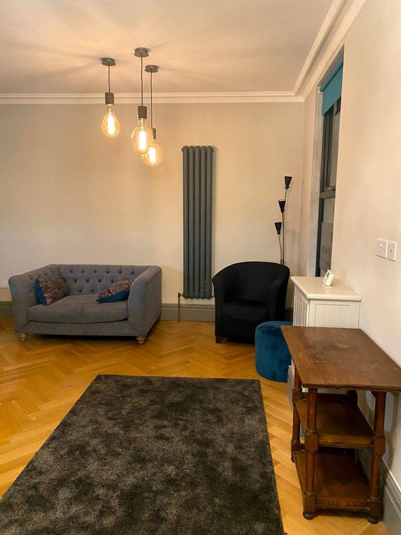 1 bed flat to rent in University Street, Belfast BT7, £750 pcm