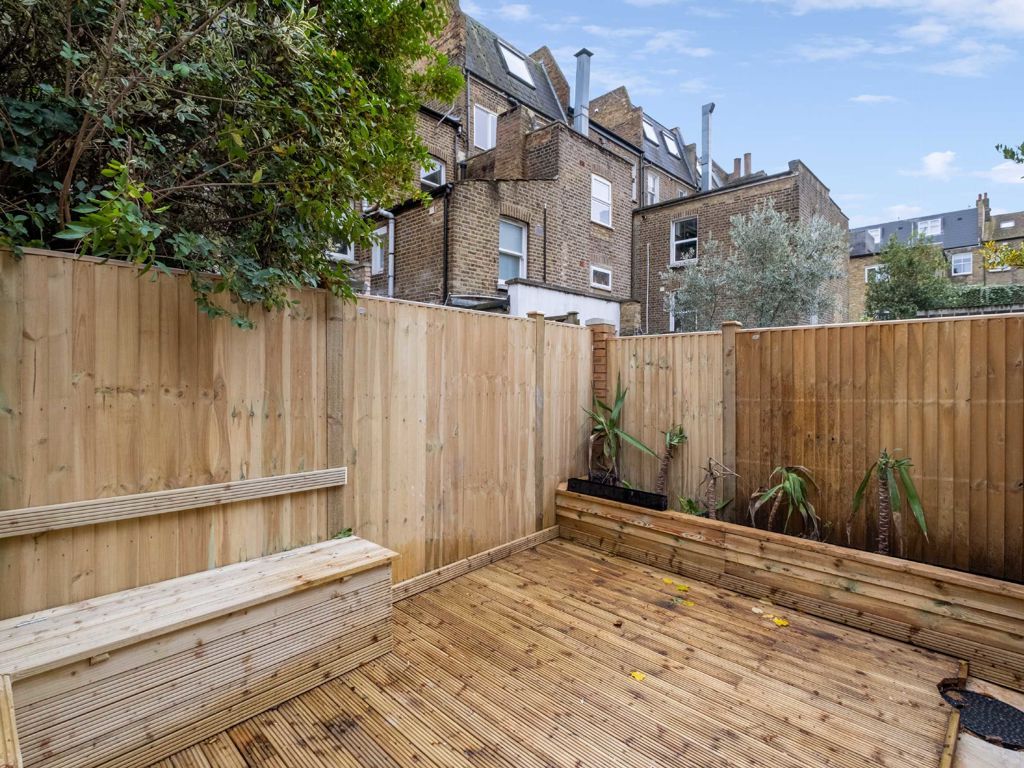 5 bed property for sale in Aspenlea Road, London W6, £1,195,000