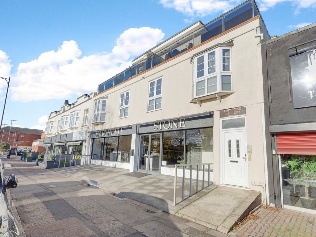 1 bed flat for sale in London Road, Leigh-On-Sea SS9, £250,000