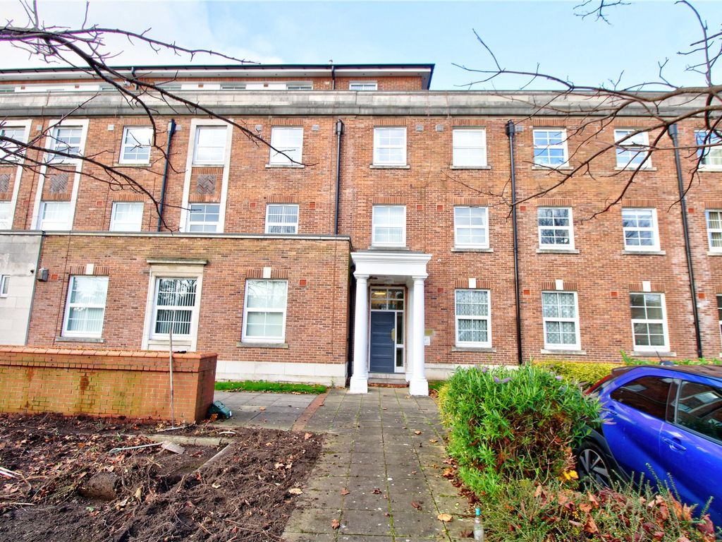 2 bed flat for sale in Vale Lodge, Rice Lane, Liverpool, Merseyside L9, £65,000