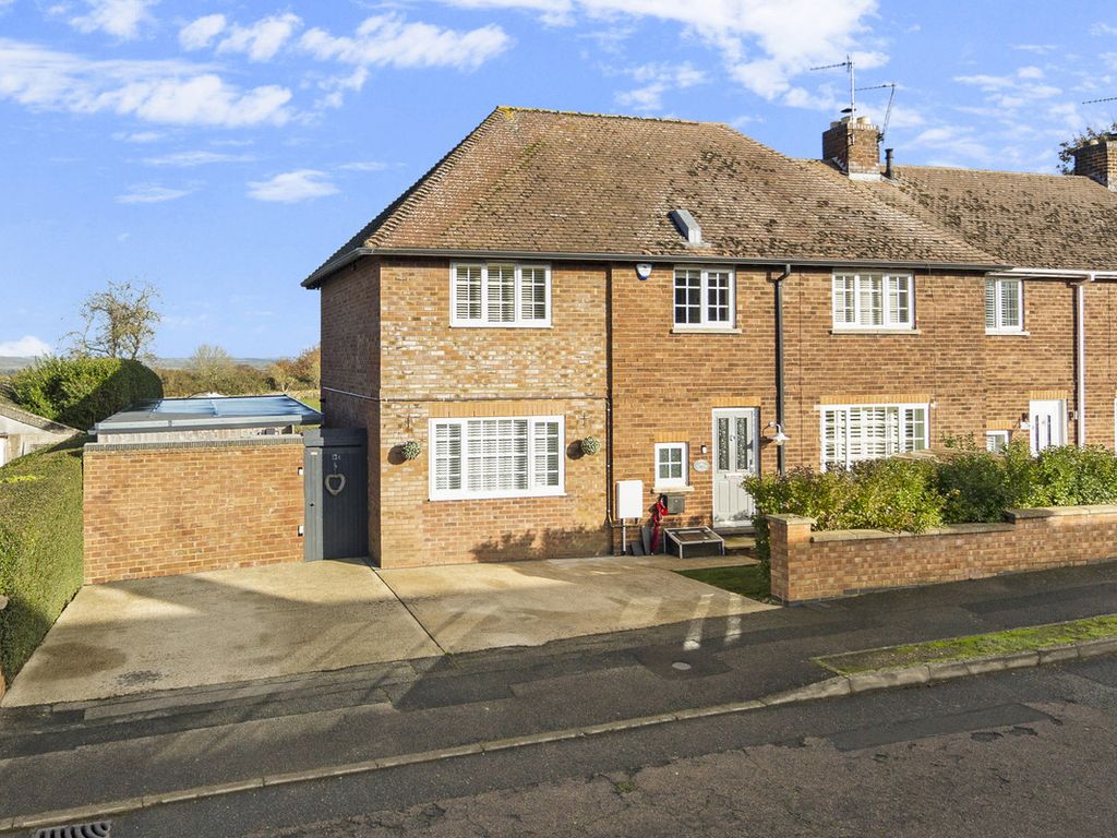 5 bed semi-detached house for sale in Ripley Road, Cottingham LE16, £425,000