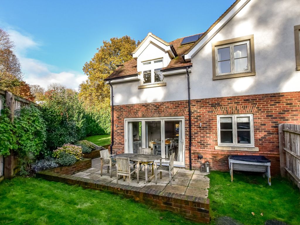 3 bed semi-detached house for sale in South Road, Amersham, Buckinghamshire HP6, £800,000