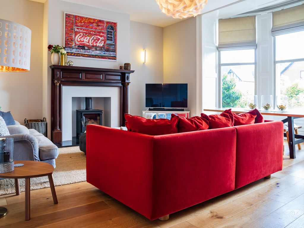 3 bed flat for sale in Llandaff Place, Llandaff, Cardiff CF5, £600,000