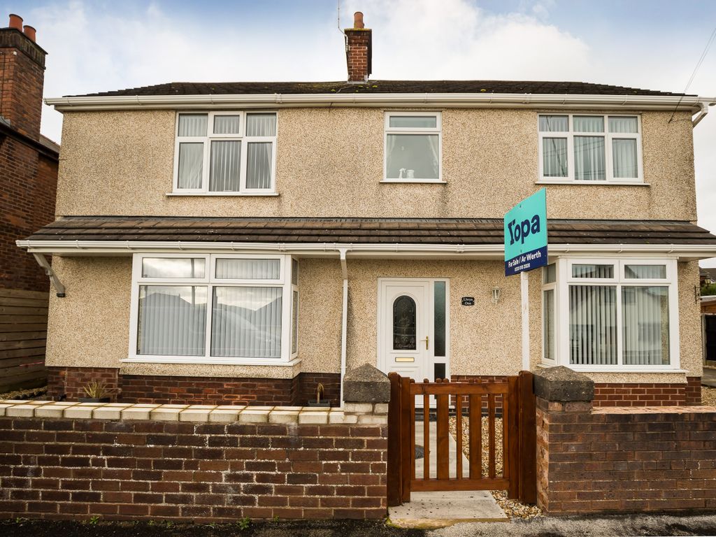 4 bed detached house for sale in Spon Green, Buckley CH7, £340,000