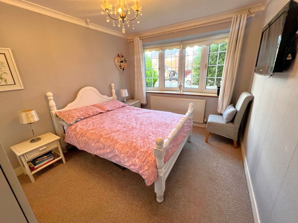 2 bed bungalow for sale in Village Way, Bispham FY2, £285,000