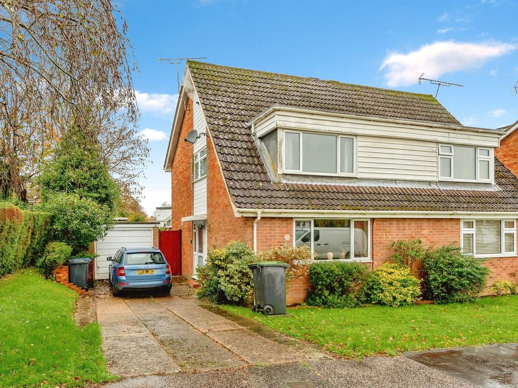 3 bed semi-detached house for sale in Woodland Drive, Crawley Down, Crawley RH10, £400,000