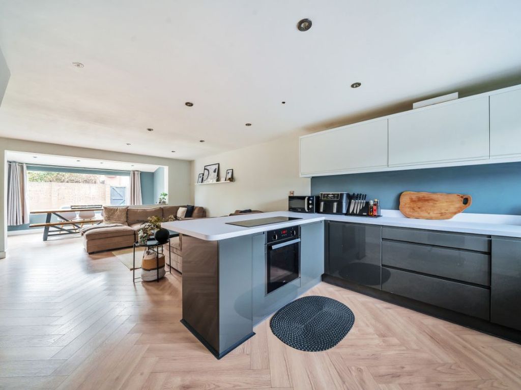 3 bed link-detached house for sale in Huntsman Grove, Blakelands, Milton Keynes MK14, £400,000