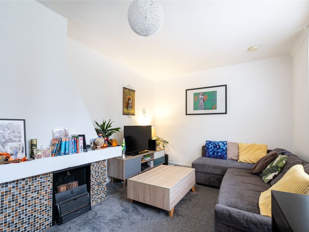 1 bed flat for sale in Ethelbert Street, Balham, Wandsworth, London SW12, £325,000