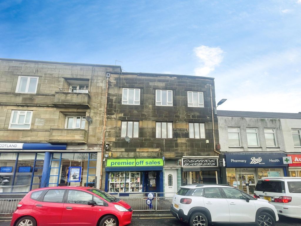 2 bed flat for sale in High Street, Johnstone PA5, £70,000
