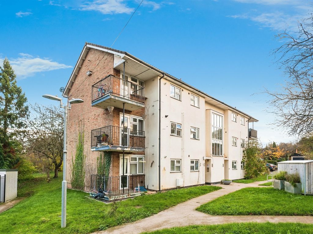 2 bed flat for sale in Barton Road, Headington, Oxford OX3, £260,000