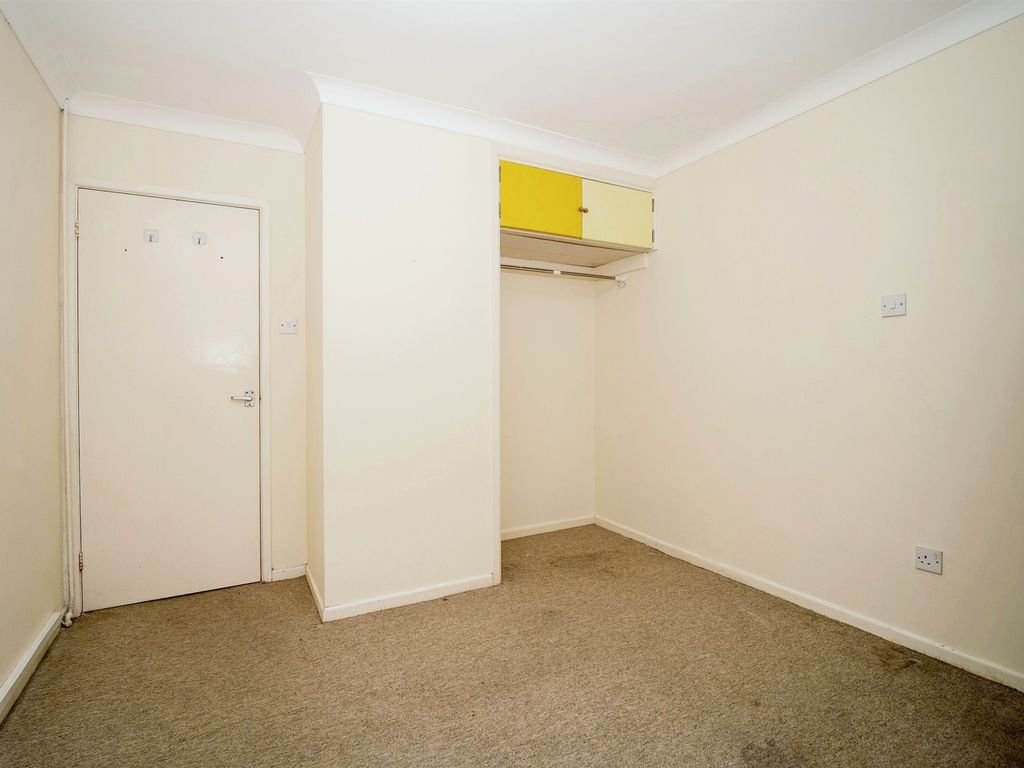 1 bed flat for sale in Gloucester Close, Charlestown, Weymouth DT4, £150,000