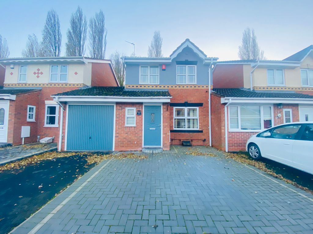 3 bed link-detached house for sale in Constantine Way, Bilston WV14, £280,000