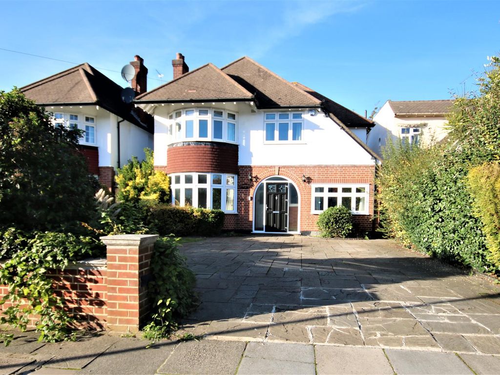 5 bed property for sale in Heddon Court Avenue, Cockfosters EN4, £1,375,000