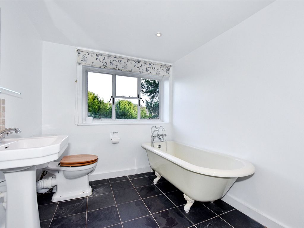 8 bed detached house to rent in Hedsor, Bourne End, Buckinghamshire SL8, £6,450 pcm