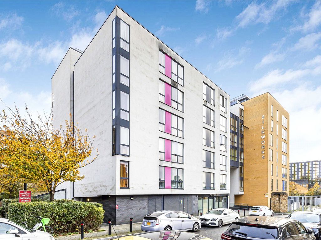 1 bed flat for sale in Conington Road, Lewisham SE13, £300,000